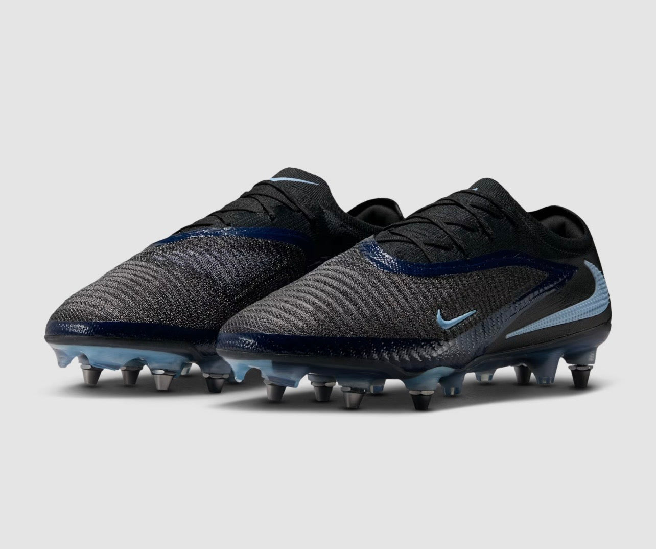 Nike Phantom 6 Low Elite Soft-Ground|Metal studs