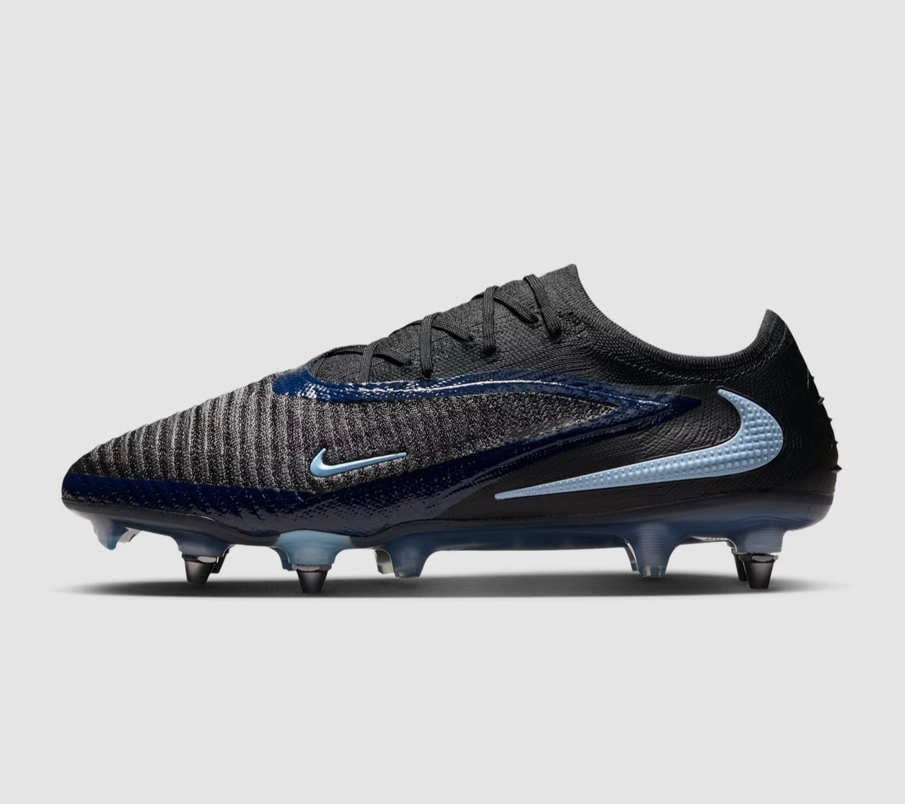 Nike Phantom 6 Low Elite Soft-Ground|Metal studs